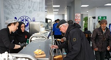 Buca’da Şehitler Haftası’nda dayanışma sofraları kuruldu