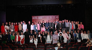 Cahit Berkay Manisa’da söyleşiye katıldı