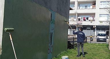 Çayırova’da parkların duvarlarında bakım çalışması gerçekleştirildi