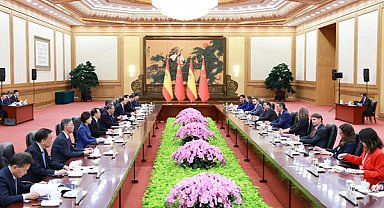 Çin Başbakanı Li’den İspanya’ya yatırım ve ticaret mesajı