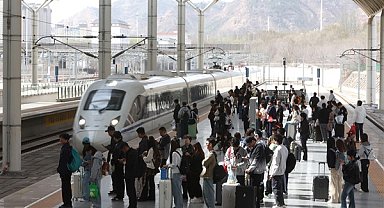 Çin’de 1 Mayıs tatilinde 158 milyon tren yolculuğu bekleniyor