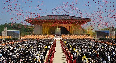 Çin, köklerine neden 'Sarı İmparator' ile sarılıyor?