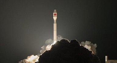 Çin, uydu internet teknolojisi için yeni uydu fırlattı