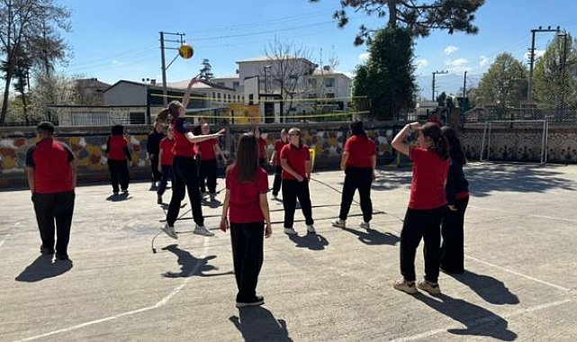 Çocuklar spor branşlarını deneyimleyerek tanıyor