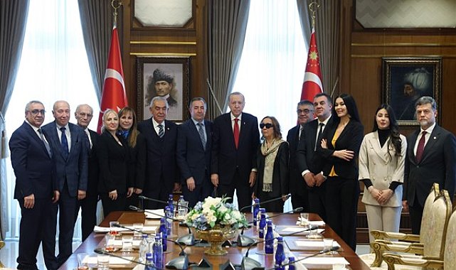 Cumhurbaşkanı Erdoğan, Türk Demokrasi Vakfı heyetini kabul etti