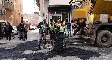 Diyarbakır’da yol bakım ve onarım çalışmaları sürüyor