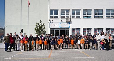 Düzce’de Alzheimer merkezi sakinleri öğrencilere ziyaret gerçekleşti