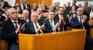 Edremit heyeti TBMM’de Özel ile bir araya geldi