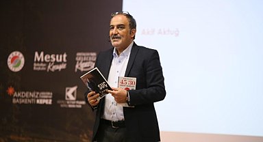 Emekli Emniyet Müdürü Aktuğ, Kepez Kitap Fuarı'nın konuğu oldu