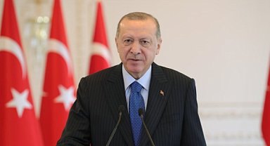 Erdoğan: Dünya Kupasına katılmaya hak kazanan Bizim Çocuklar’ı tebrik ediyorum