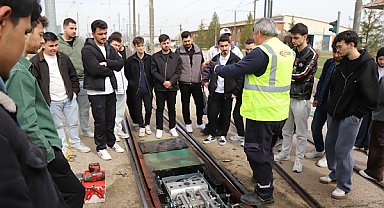 Eskişehir Teknik Üniversitesi öğrencileri ESTRAM’ı ziyaret etti
