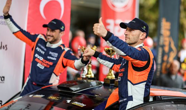   Evofone Kurucusu Uğur Soylu’dan sezon açılışında çifte başarı