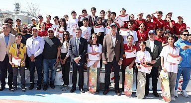 Eyyübiye’de okullar arası kaykay müsabakaları düzenlendi