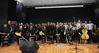 Gençlik Korosu Çifteler’de konser verdi