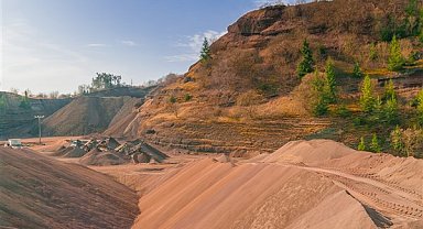 Gümüştaş Madencilik'in maden sahalarının UMREK kaynak raporu