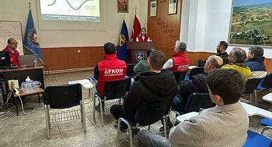 Havacılık kulübü gönüllülerine afet eğitimi verildi