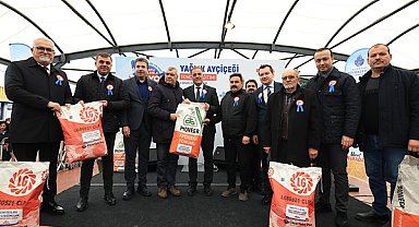 İBB, Silivri’de 3 bin 537 torba ayçiçeği tohumu dağıttı