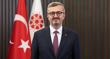 İletişim Başkanı Duran, A Milli Futbol Takımını kutladı