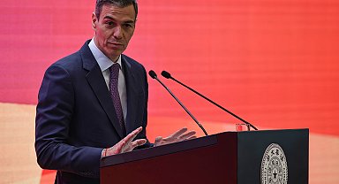 İspanya Başbakanı: Sıfır toplamlı oyuna düşkün olanlar uyanmalı