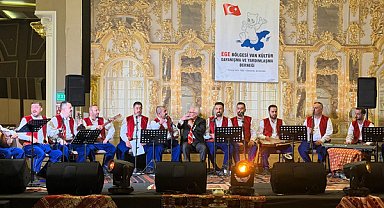 İzmir’de Van Gecesi düzenlendi