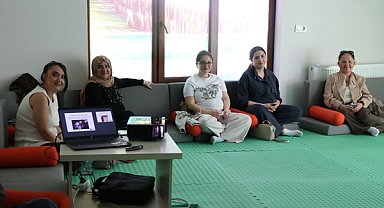 İzmit’te anne adaylarına gebelik eğitimi veriliyor