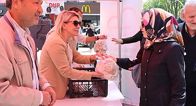 İzmit'te vatandaşa ücretsiz istiridye mantarı