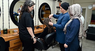 Kadınlar DİSMEK’te meslek öğreniyor