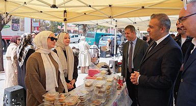 Karaman Valisi Çiçek, destek kermesini ziyaret etti