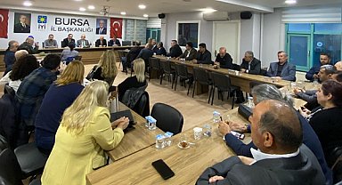 Kaya: Görevden alınan ilçelerde istifa hakkı yok