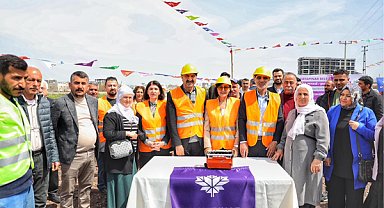 Kayapınar sosyal tesisisinin temeli atıldı