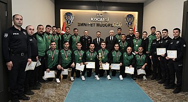 Kocaeli İl Emniyet Müdürlüğü personeline, Başarı Belgesi takdim edildi