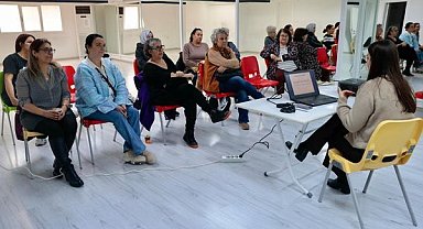 Konak’ta bağımlılıkla mücadele eğitimleri sürüyor