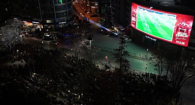 Konya’da dev ekrandan canlı yayın