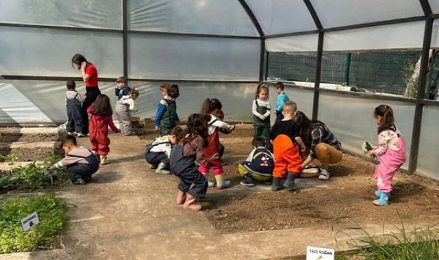 Konyaaltı’nda çocuklar tohumları toprakla buluşturdu