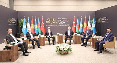 Kosherbayev, Dışişleri Bakanları Konseyi'nin gayri resmi toplantısına katıldı