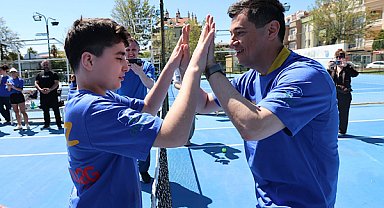 Marmaris’te Otizm Farkındalık Tenis Turnuvası düzenlendi