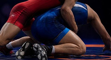 Milli güreşçiler Akkuş ve Çavuşoğlu Avrupa üçüncüsü oldu