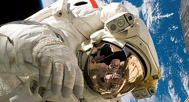 NASA: Artemis 2 astronotları mesafe rekoru kırdı