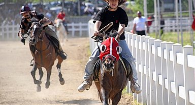 Osmangazi’de rahvan at yarışları düzenlendi
