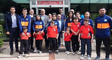 Otizmli bireylerden sanatla “barış” mesajı