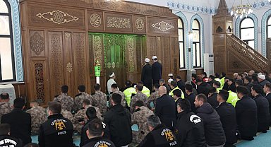 Siirt’te şehitler için mevlid ve dua programı