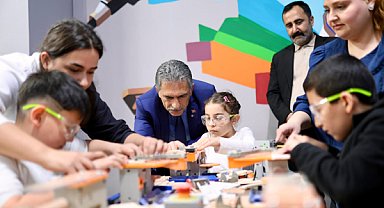Teknoloji ve Tasarım Atölyesi ile Ahşap Montaj Atölyesi'ne ilgi sürüyor