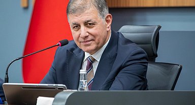 Tugay koltuğunu çocuklara devretti