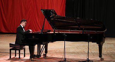 Türk Devletleri Piyanistleri Antalya’da aynı sahnede buluştu