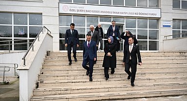 Vali Aktaş, Gebze’deki eğitim kurumlarını ziyaret etti