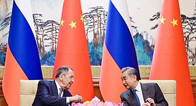 Wang Yi ile Lavrov Beijing’de görüştü