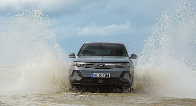 Yeni Opel Grandland Elektrik AWD Türkiye’de satışa sunuldu