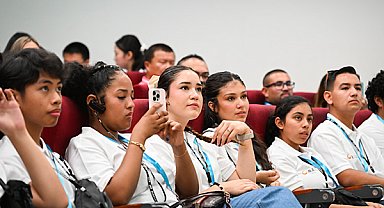 2,5 yılda 50 bin ABD'li genç Çin’e geldi