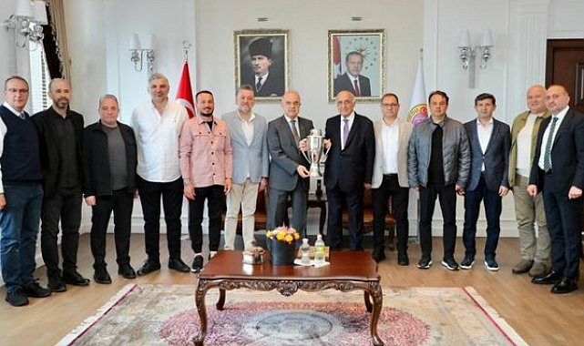 52 Orduspor yönetimi Vali Erol’u ziyaret etti