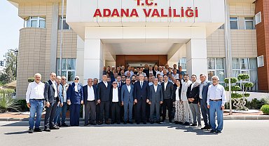 Adana Valisi Yavuz, muhtarlarla bir araya geldi